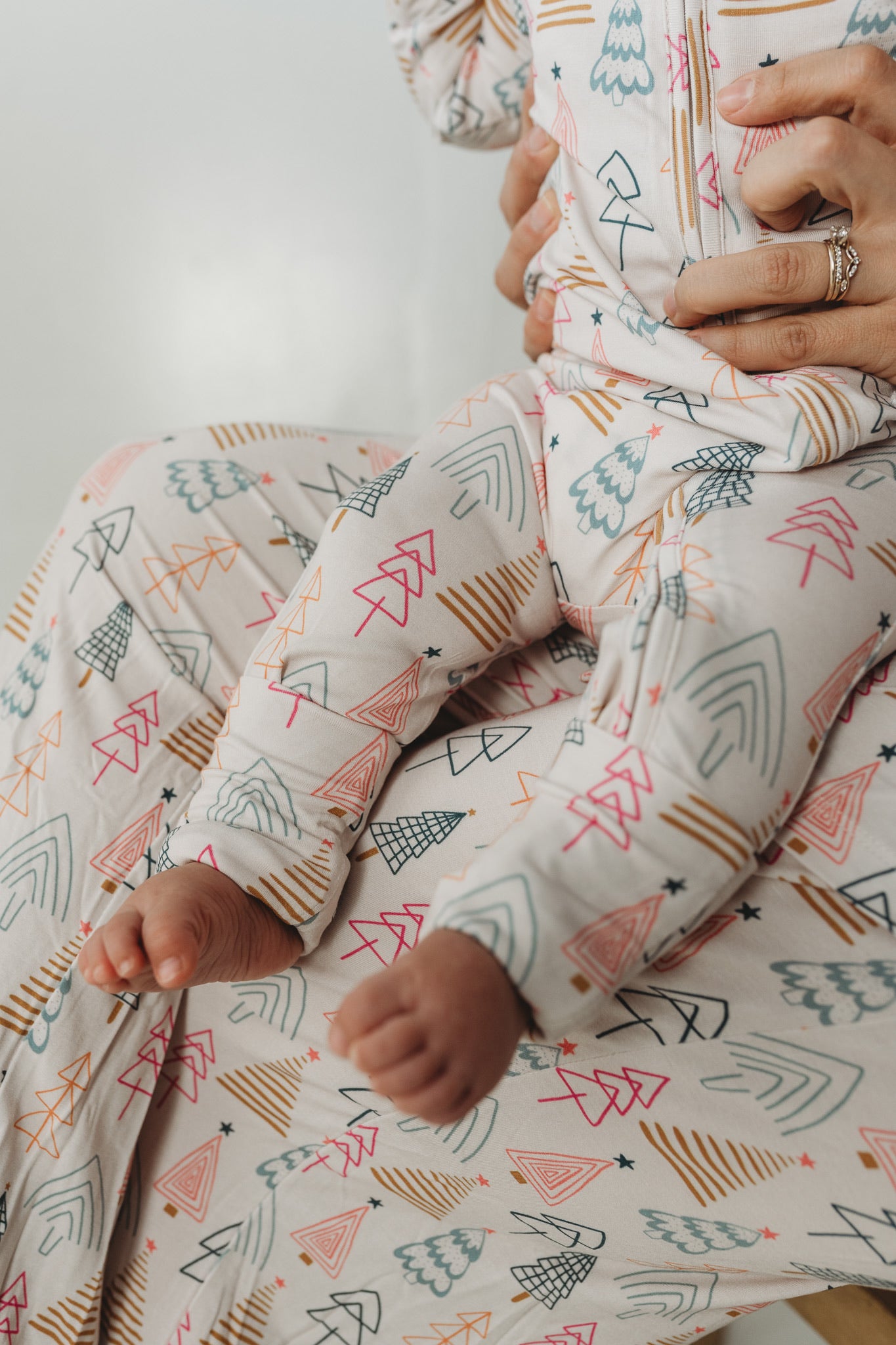 Rosy Pines Women's Pajama Set (PRE-ORDER SHIPS 11/15-11/20)