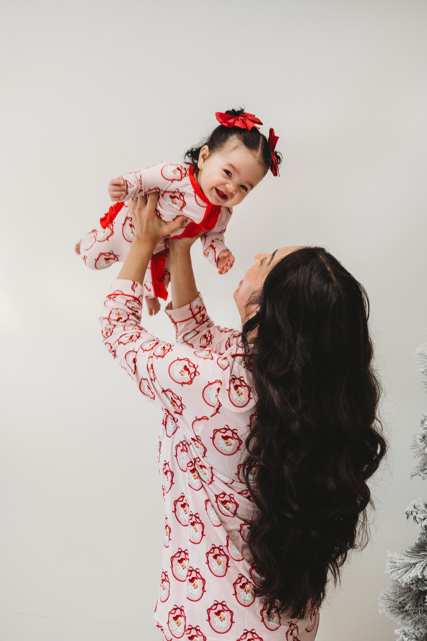 Santa Sweetheart Women's Pajama Set (PRE-ORDER SHIPS 11/15-11/20)