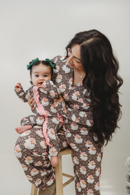 Cheetah Claus Women's Pajama Set (PRE-ORDER SHIPS 11/15-11/20)
