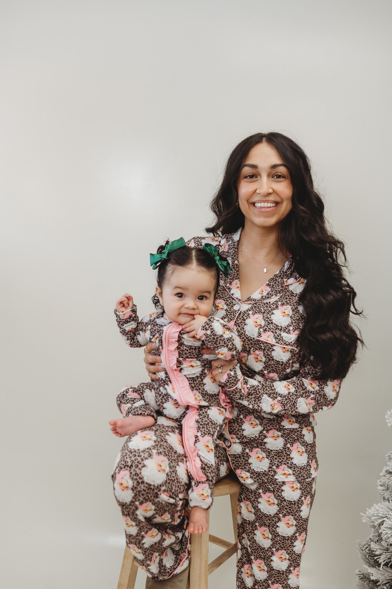 Cheetah Claus Women's Pajama Set (PRE-ORDER SHIPS 11/15-11/20)